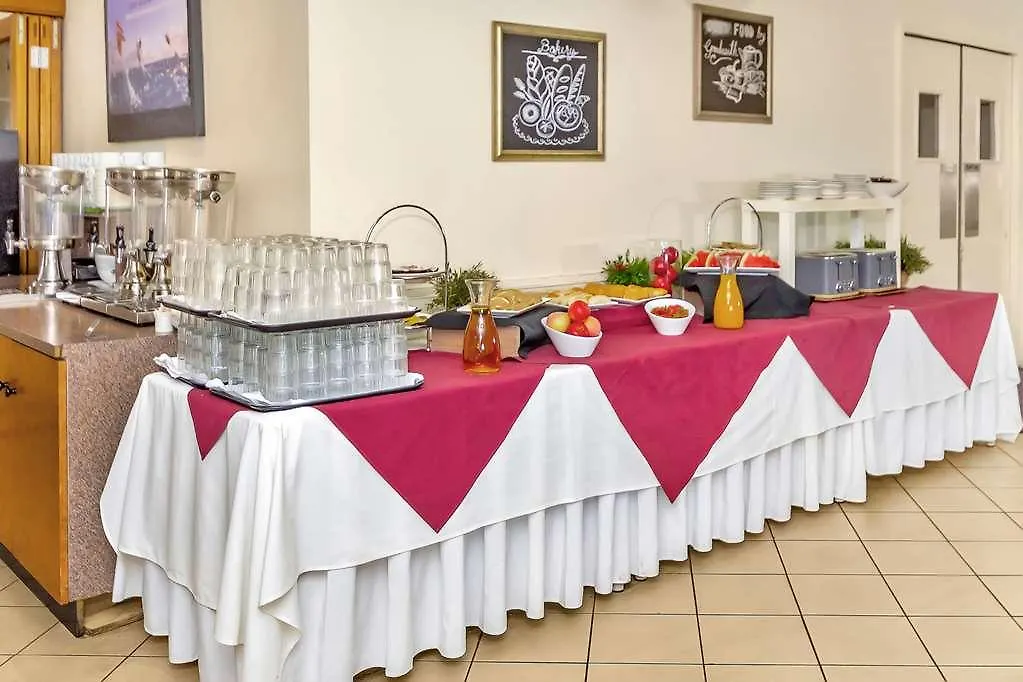 Comfort Inn & Suites Goodearth Perth Hotel