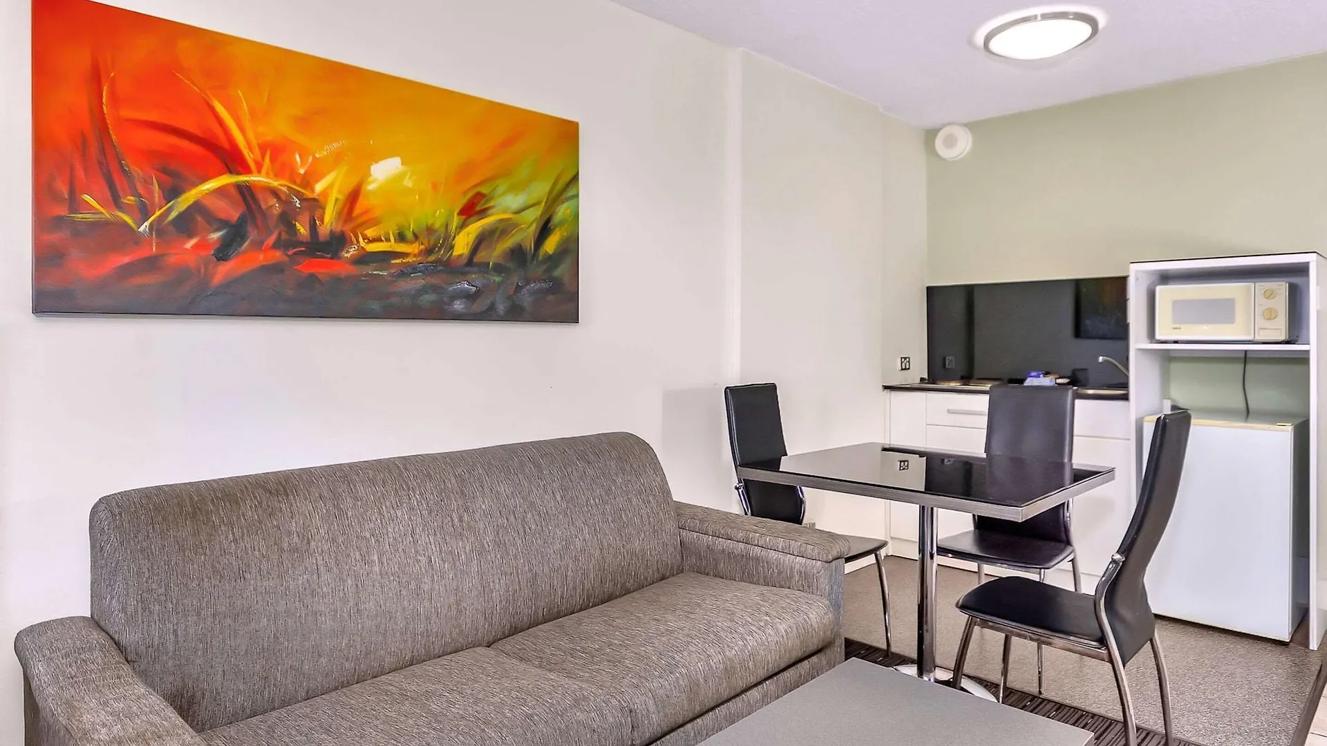 Comfort Inn & Suites Goodearth Perth Hotel