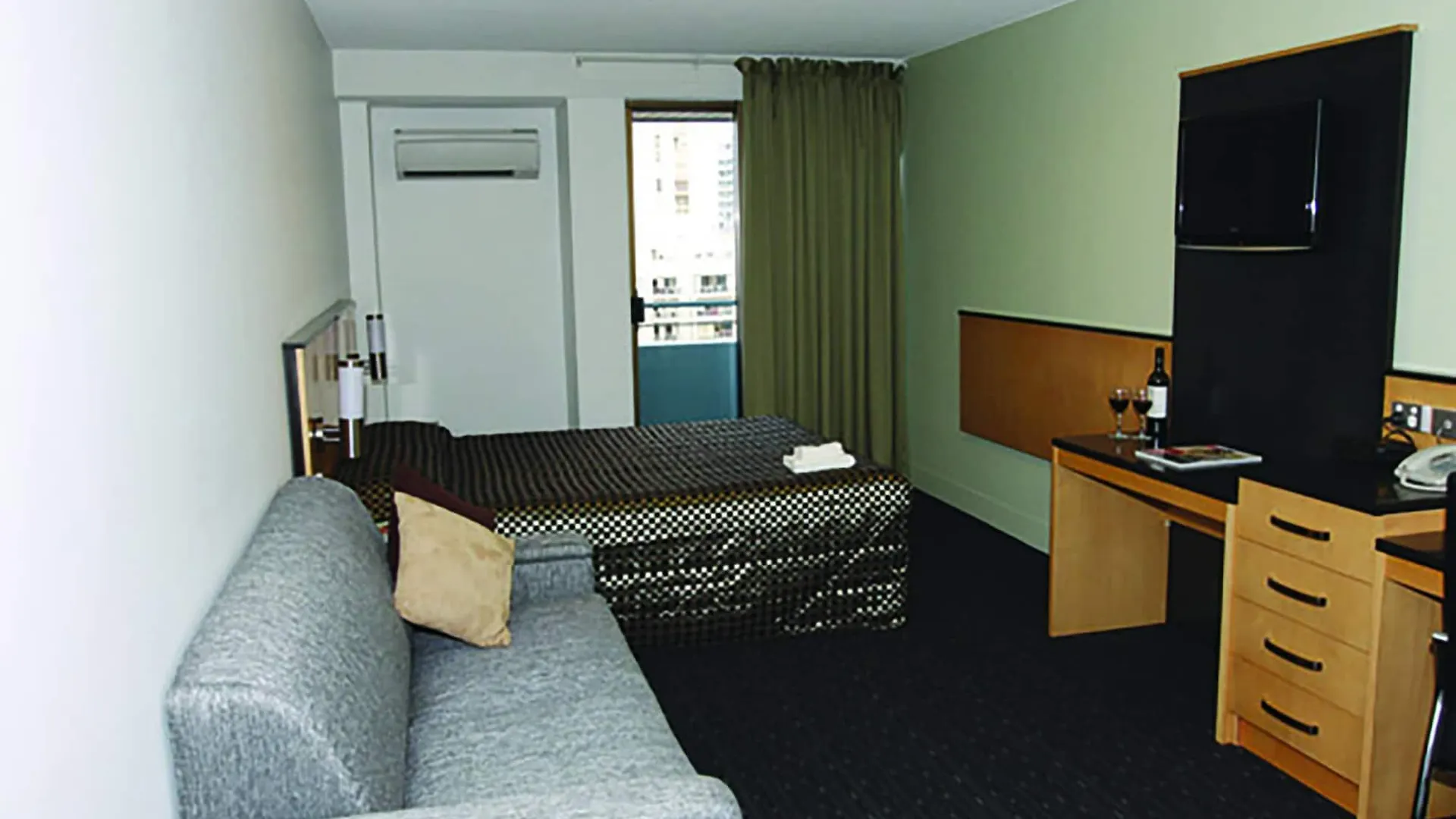 Comfort Inn & Suites Goodearth Perth Hotel